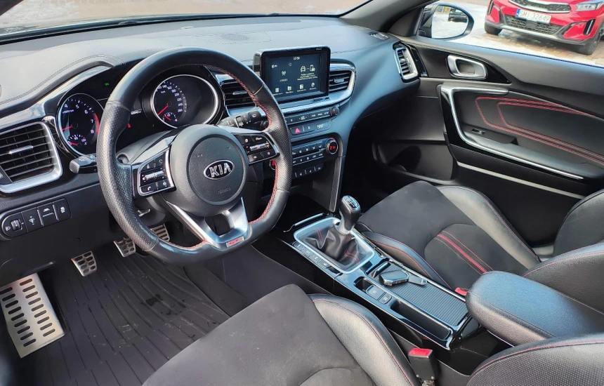 Kia Ceed GT 1,6T 204KM GT + WIN