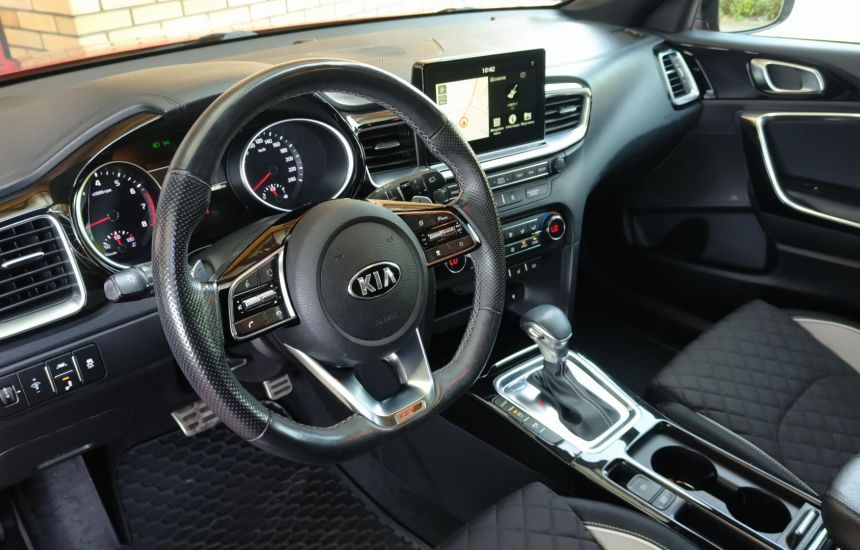 Kia Proceed 1.4 T-GDI 7-DCT GT LINE+NAV+WIN+AEB+A18