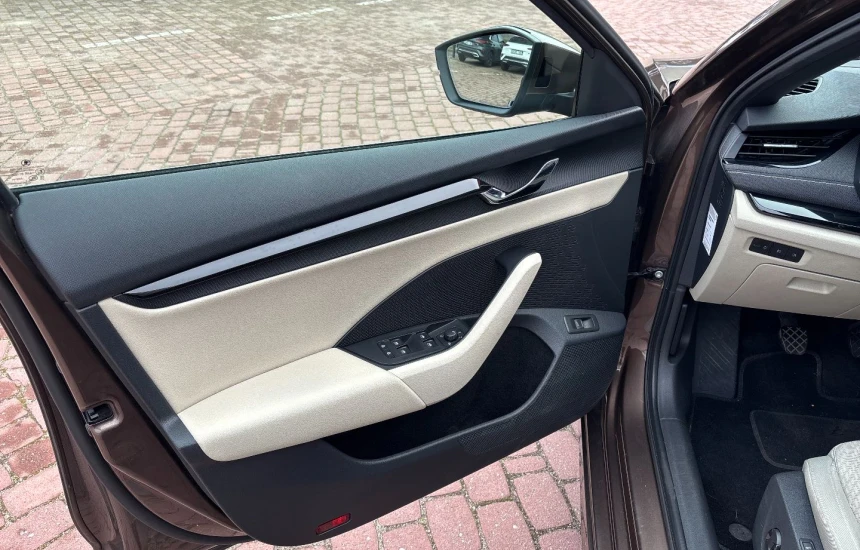 Skoda Octavia Rezerwacja/ 1.5 TSI Style 6MT