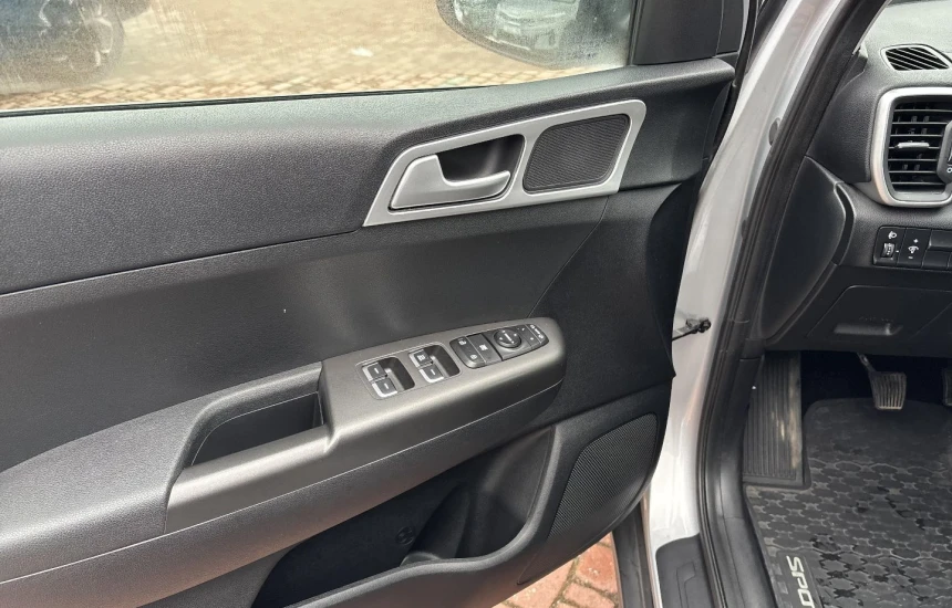 Kia Sportage 1,6GDI 6MT 2WD MY21 M