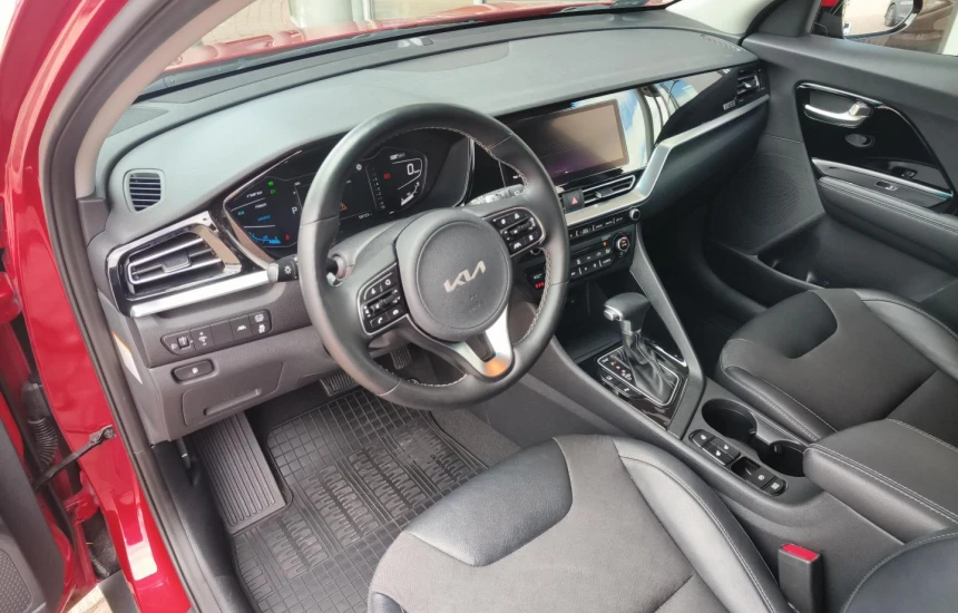 Kia Niro 1.6 GDI HYBRID L+BL3