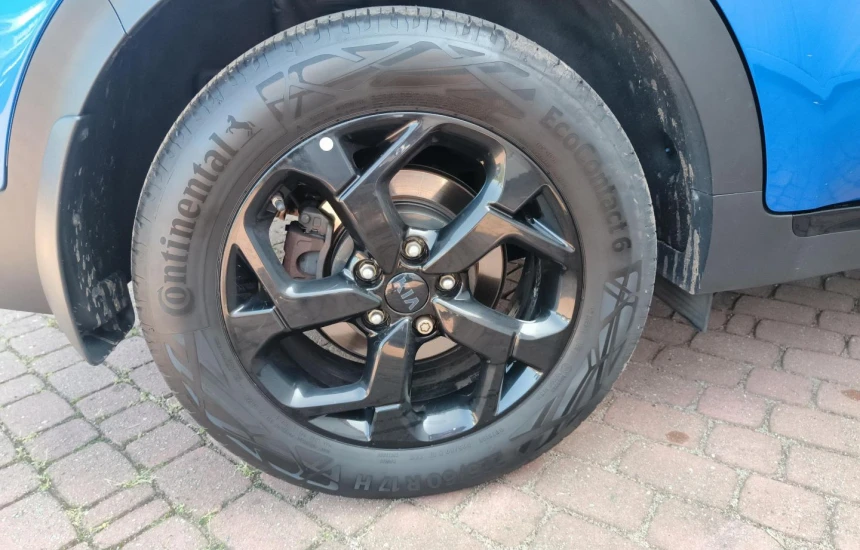 Kia Sportage 1,6 GDI 6MT 2WD BLACK EDITION