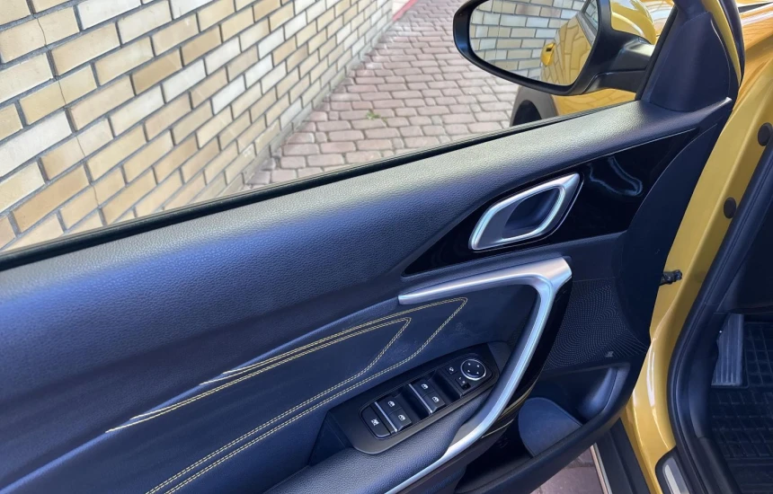 Kia XCeed 1,4T-GDI 7DCT L+BL1+CP1