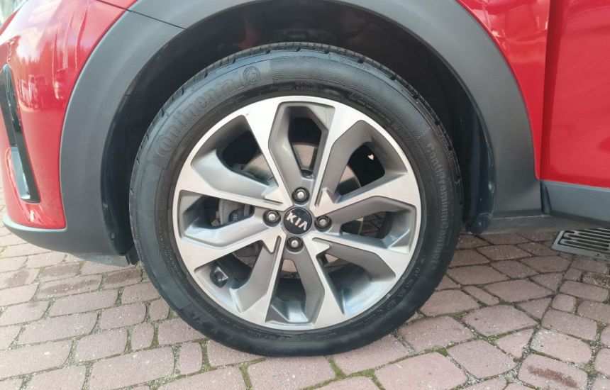 Kia Stonic 1.0T 6MT L+STY