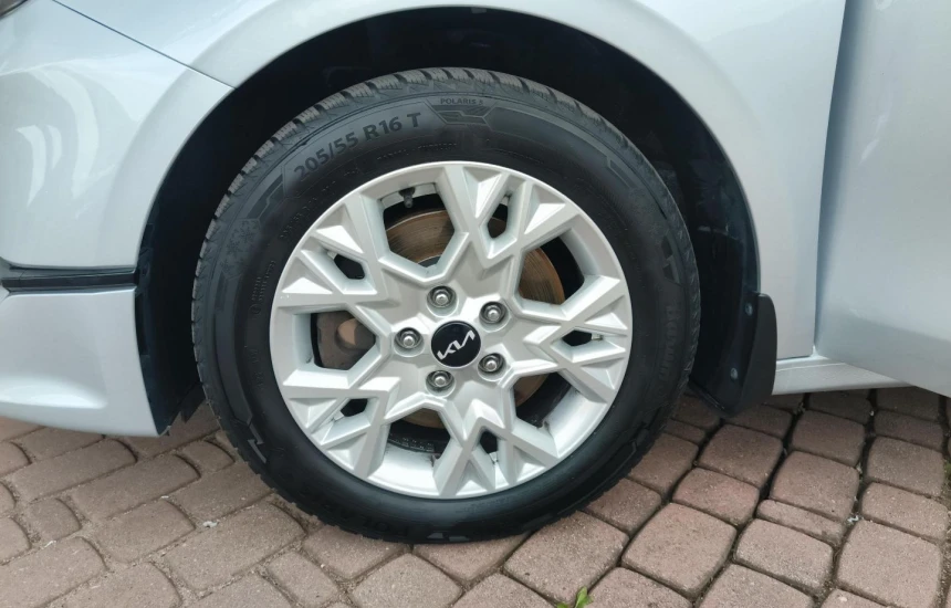 Kia Ceed 1,5T-GDI 6MT MY22 M+SMT