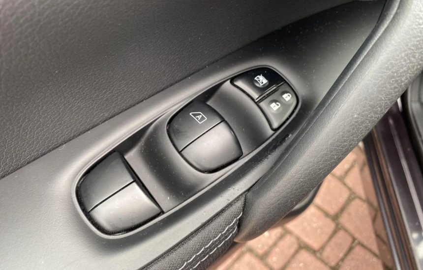 Nissan Qashqai 1.6 DIG-T Acenta