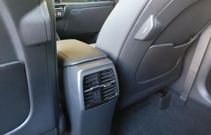 Kia Niro 1.6 GDI HYBRID L+BCW_HEV