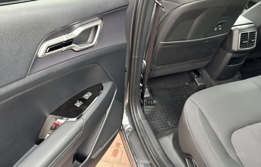 Kia Sportage 1,6T-GDI 6AT AWD HEV L 230KM