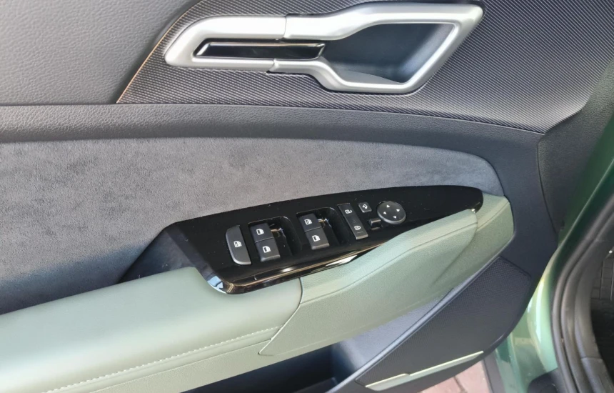 Kia Sportage 1,6T-GDI 7DCT FWD MY25 ANNIVERSARY