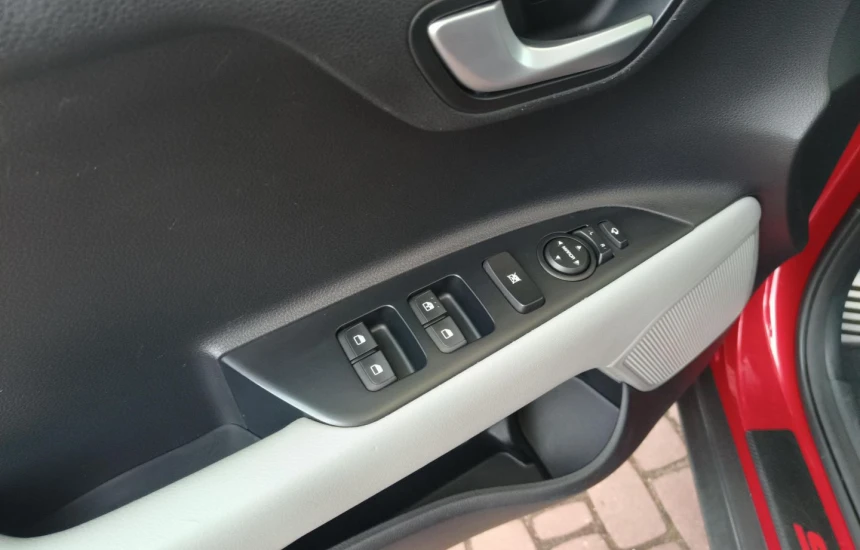 Kia Stonic Rezerwacja/ 1.0T 6MT L+AEB+STY+2TR