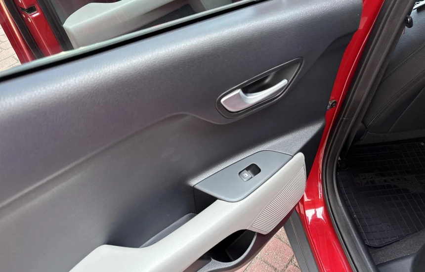 Kia Stonic 1.4MPI 6AT L+STY