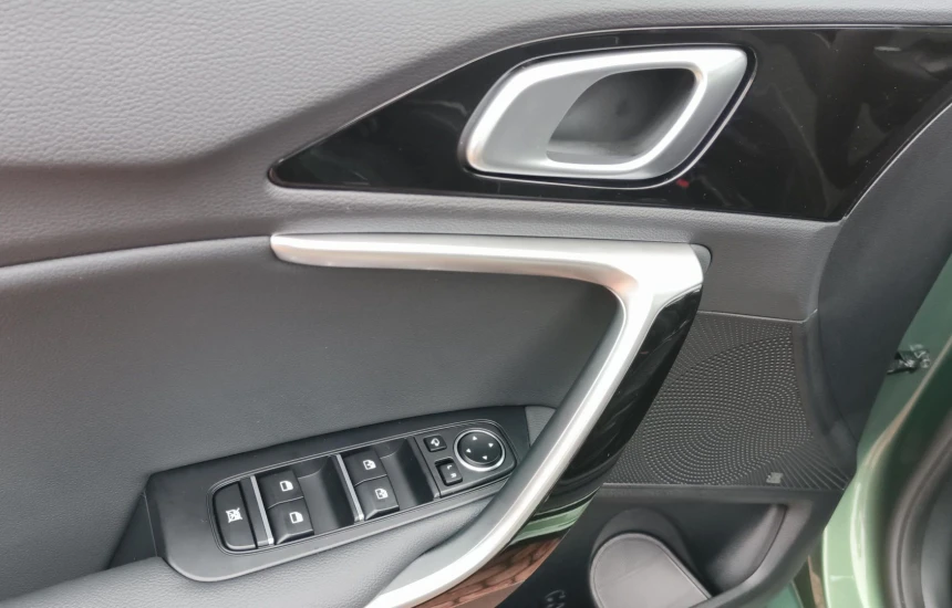 Kia Ceed 1.5T-GDI MY25 6MT L+BL