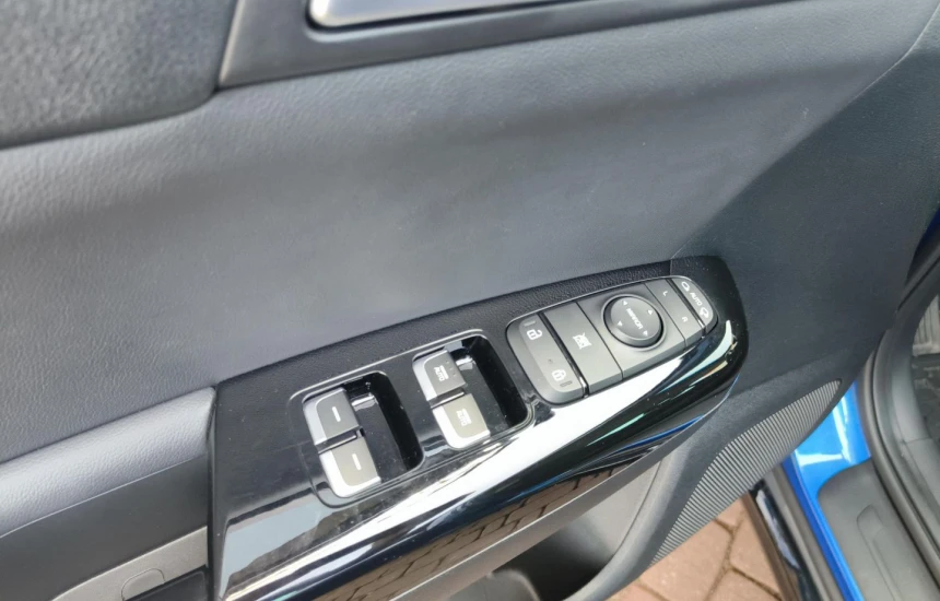 Kia Sportage 1,6 GDI 6MT 2WD BLACK EDITION