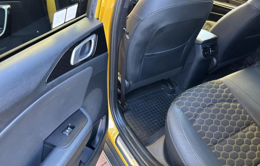 Kia XCeed 1,4T-GDI 7DCT L+BL1+CP1