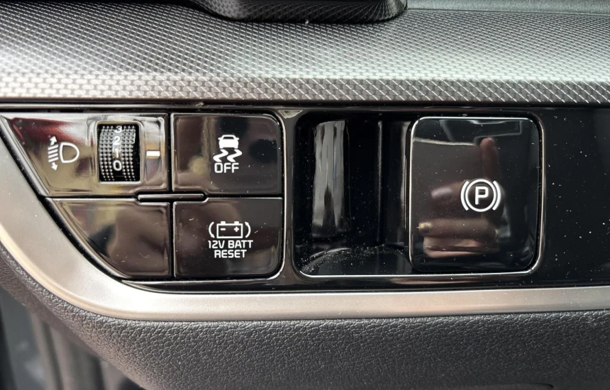 Kia Sportage 1,6T-GDI 6AT AWD HEV L 230KM