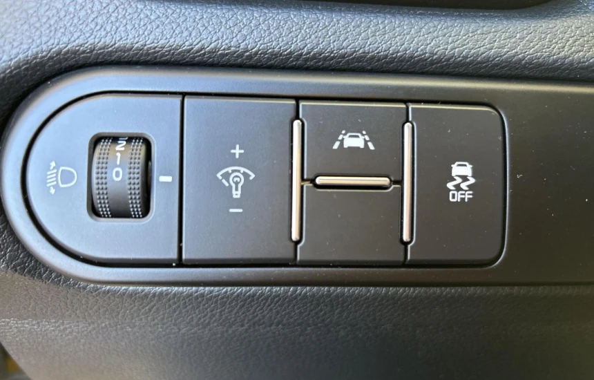 Kia XCeed 1,4T-GDI 7DCT L+BL1+CP1