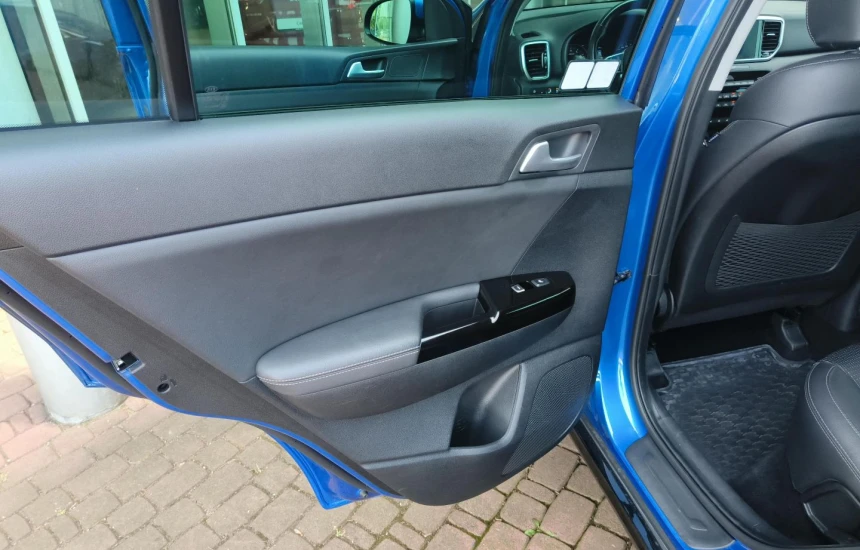 Kia Sportage 1,6 GDI 6MT 2WD BLACK EDITION