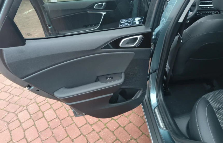 Kia XCeed 1,5T-GDI 7DCT MY25 L+AEB+Panorama