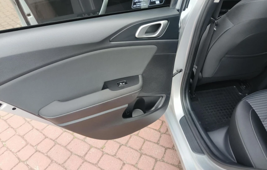 Kia Ceed 1,5T-GDI 6MT MY22 M+SMT