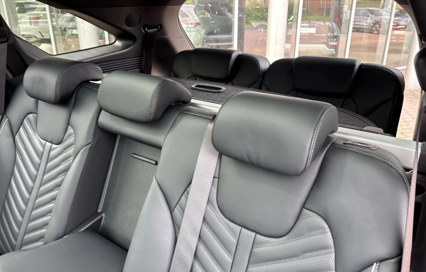 Kia Sorento 1.6T HEV MY25 6AT 4WD 7S PRESTIGE LINE+MIR+PNS AWD 215KM!!