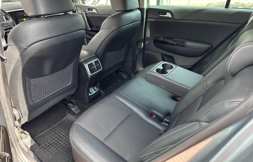 Kia Sportage 1,6 GDI 6MT 2WD BLACK EDITION