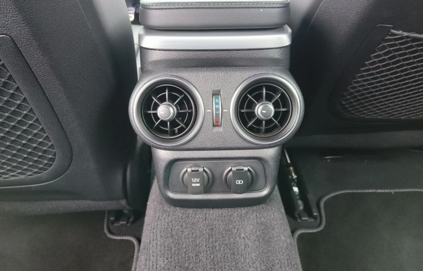 Kia Stinger Rezerwacja 