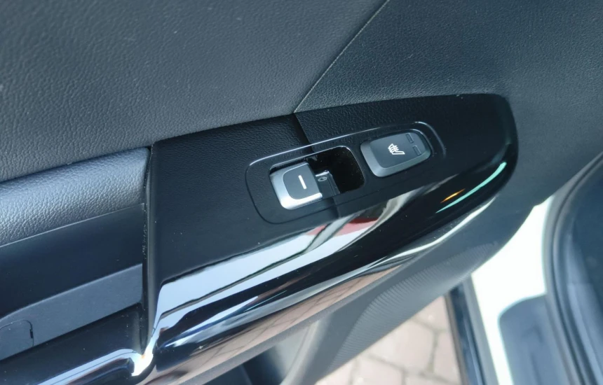 Kia Sportage 1,6 GDI 6MT 2WD BLACK EDITION