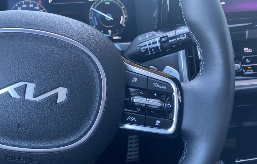 Kia Sorento Rezerwacja/   1.6T HEV 6AT 4WD 7S MY23 PRESTIGE LINE_NEW+PNS 230KM!!