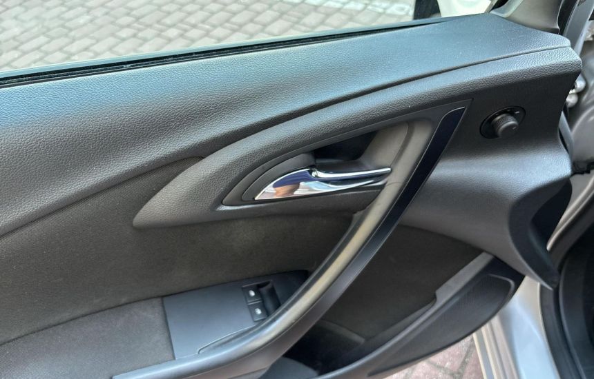Opel Astra 1.6 Essentia