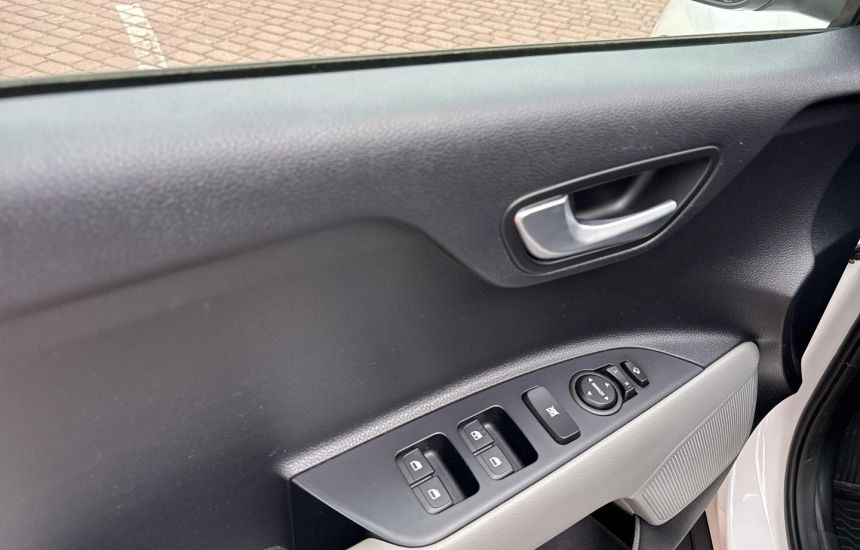 Kia Stonic  REZERWACJA!!/1.4MPI 6MT L+STY+2TR