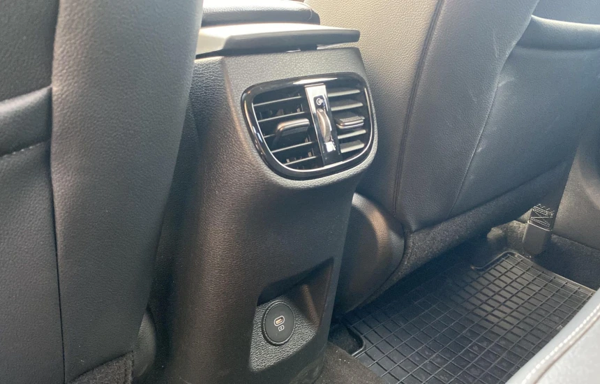 Kia XCeed 1,5T-GDI 6MT MY23 L