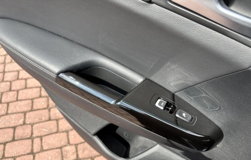 Kia Sportage 1,6 GDI 6MT 2WD BLACK EDITION