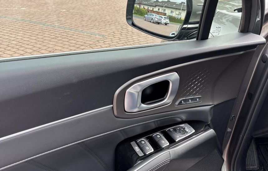 Kia Sorento 1.6T HEV MY25 6AT 4WD 6S PRESTIGE LINE+MIR+PNS AWD 215KM!!