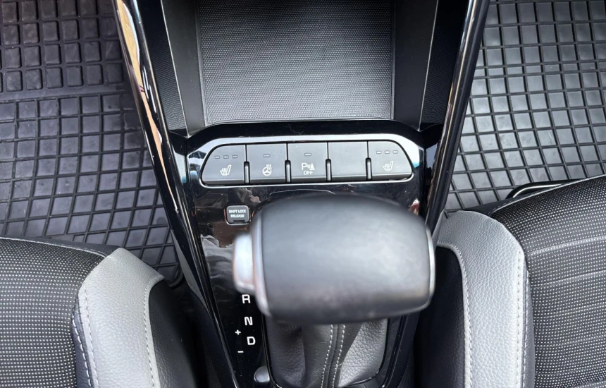 Kia Stonic 1.4MPI 6AT L+STY