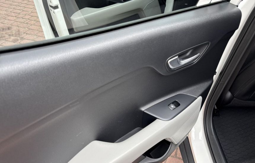 Kia Stonic  REZERWACJA!!/1.4MPI 6MT L+STY+2TR