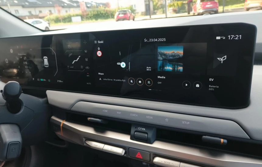 Kia EV3 81.4 KWH BUSINESS LINE+CP1+POMPA CIEPŁA LR