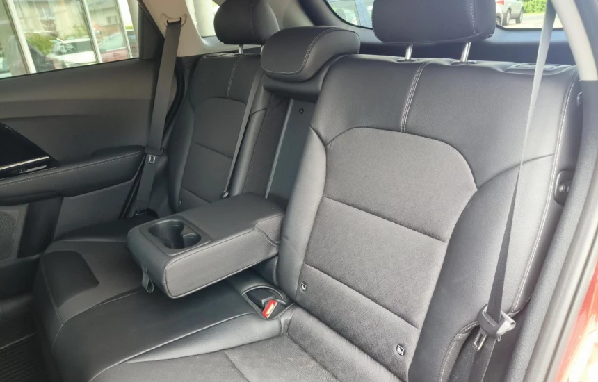 Kia Niro 1.6 GDI HYBRID L+BL3