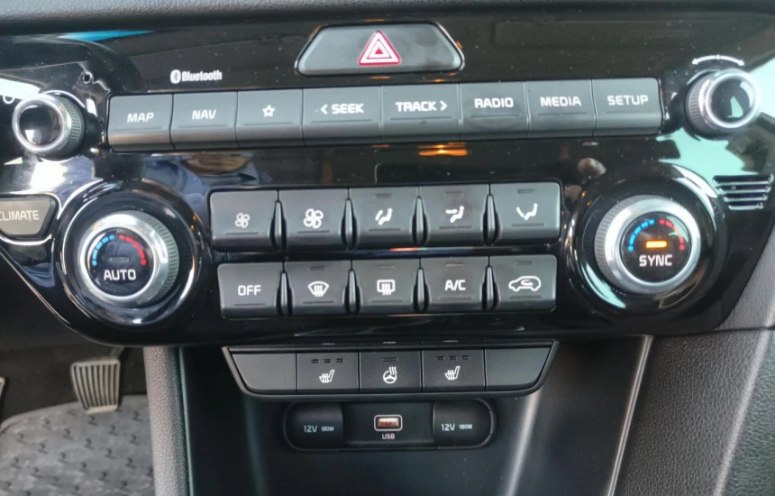 Kia Sportage 1,6 GDI 6MT 2WD BLACK EDITION