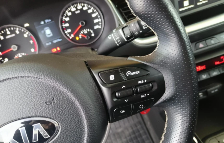 Kia Stonic Rezerwacja/ 1.0T 6MT L+AEB+STY+2TR