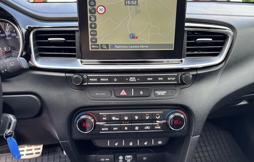 Kia Ceed SW 1,4T-GDI 7DCT L+BL+JBL+WIN