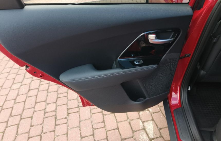 Kia Niro 1.6 GDI HYBRID L+BL3