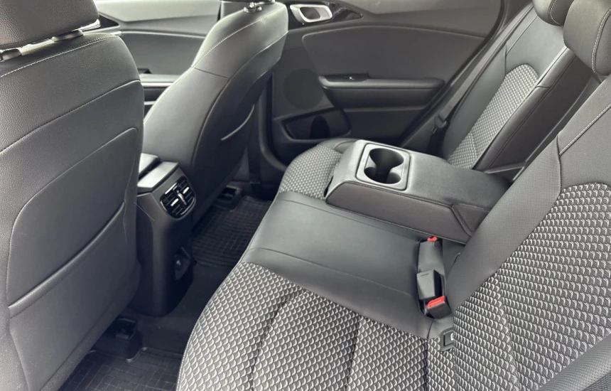 Kia XCeed  1,5T-GDI 7DCT MY25 L+WIN