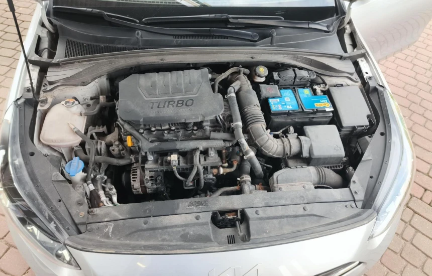 Kia Ceed 1,5T-GDI 6MT MY22 M+SMT