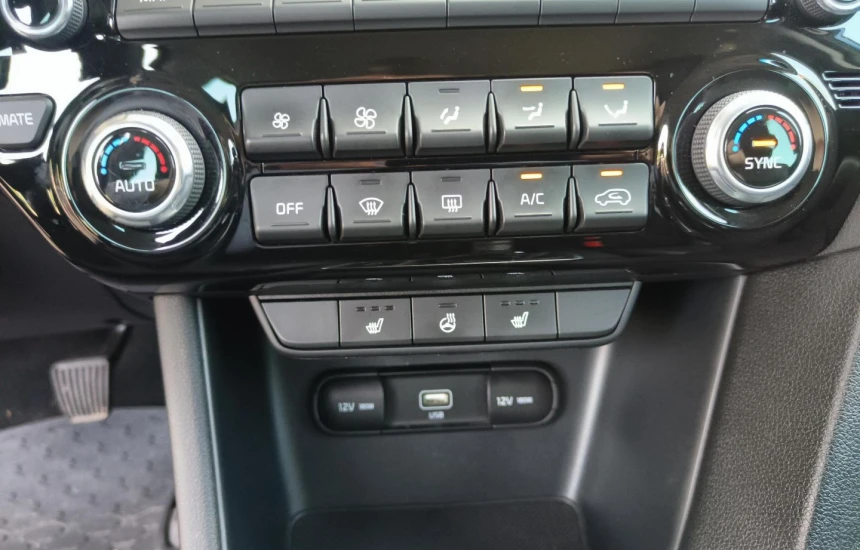 Kia Sportage 1,6 GDI 6MT 2WD BLACK EDITION