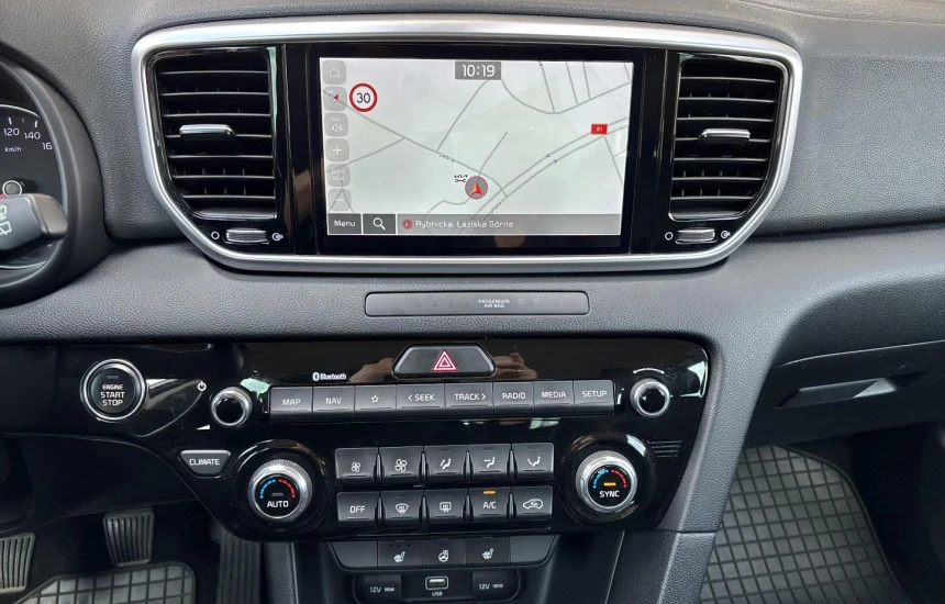 Kia Sportage 1,6 GDI 6MT 2WD BLACK EDITION