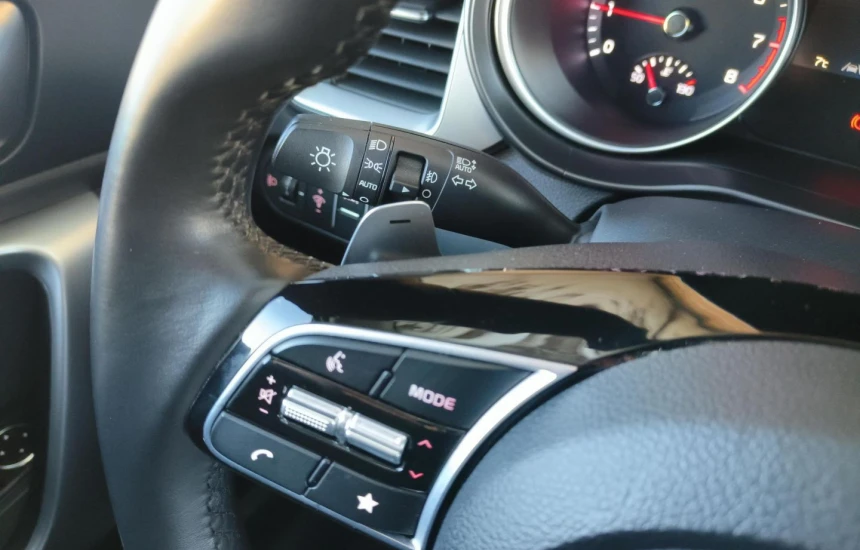 Kia XCeed 1,5T-GDI 7DCT MY23 M+SMT+A18