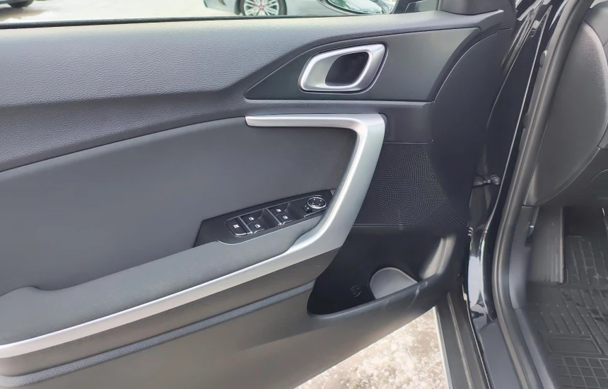 Kia XCeed 1,5T-GDI 6MT M+SMT+A18