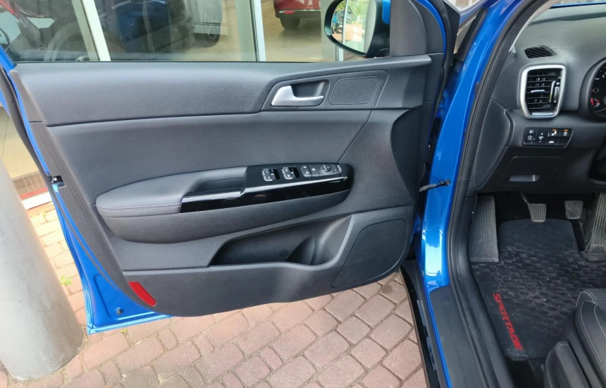 Kia Sportage 1,6 GDI 6MT 2WD BLACK EDITION