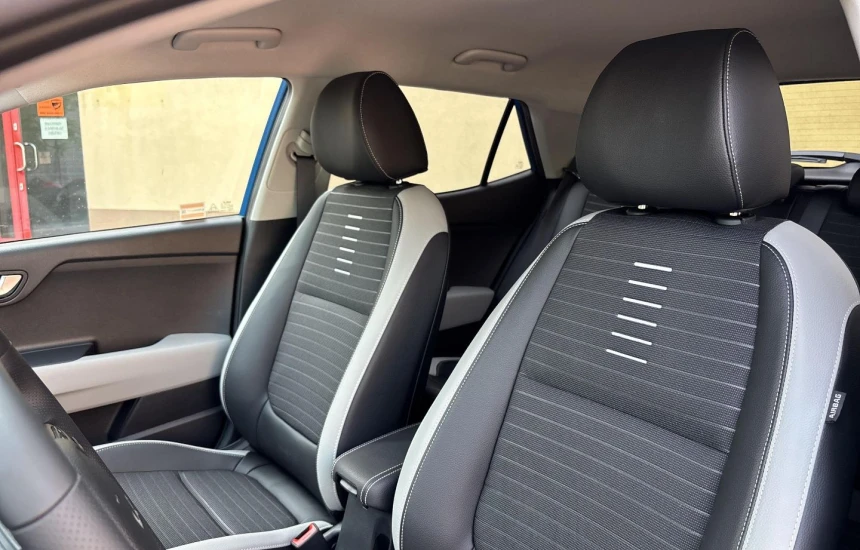 Kia Stonic  STONIC 1.2MPi 5MT MY25 L+BL