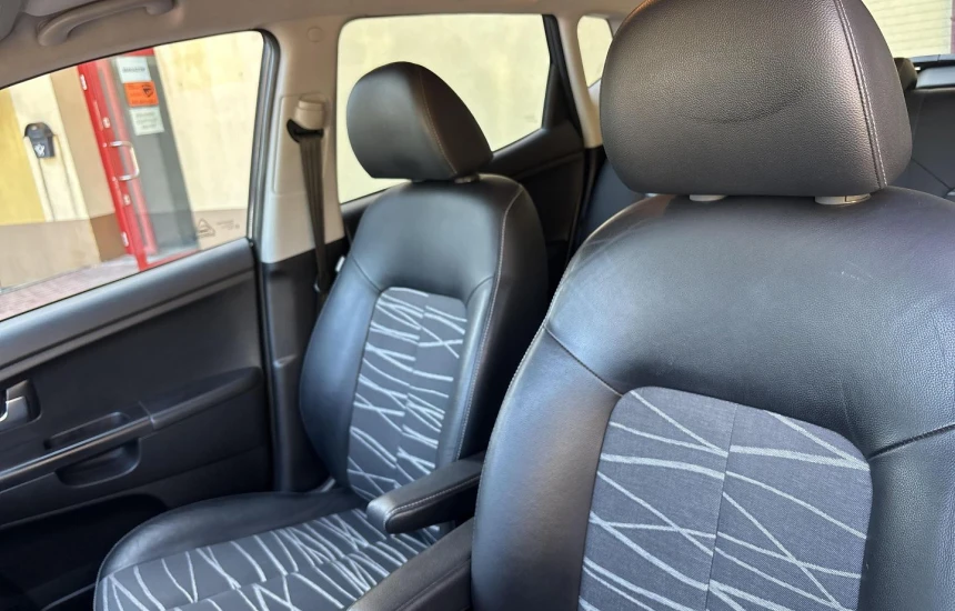 Kia venga Rezerwacja/ 1.6 6MT Business Line